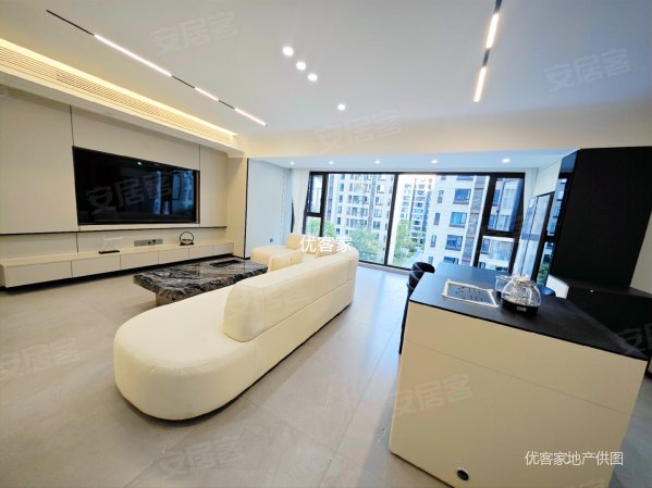 保利中央公园 大横厅全装修套三双卫!户型巴适老证!老证!