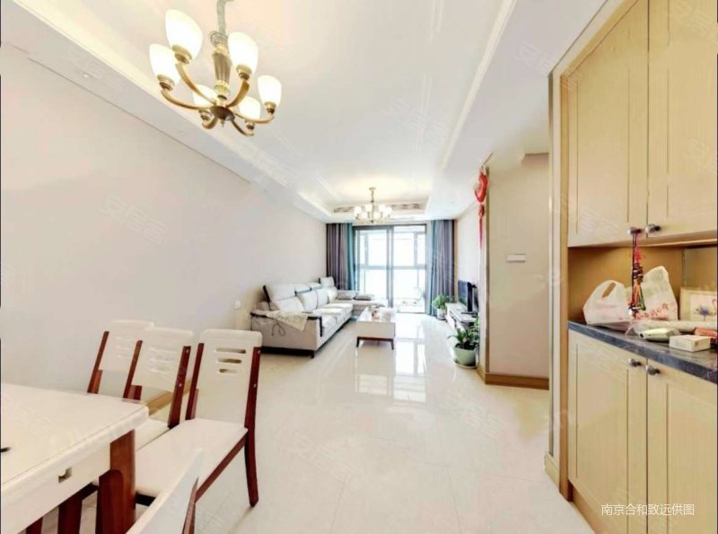 旭辉铂悦秦淮 高楼层采光充足 商品房 小三居 满二 双卫