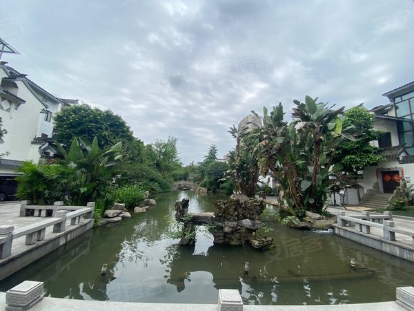 重庆渝北人和金科中华坊(别墅)渝北新牌坊 幸福广场旁金科中华房联排