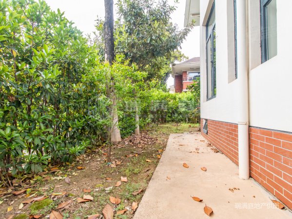 大院子花园,大邦花园(别墅)二手房,3500万,4室2厅,3卫,479平米-南京