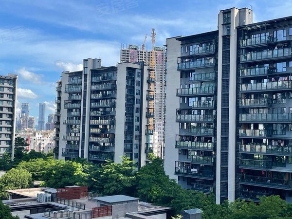 深圳南山华侨城香山美墅华侨城高品质別墅端头位置,650方使用率,居家