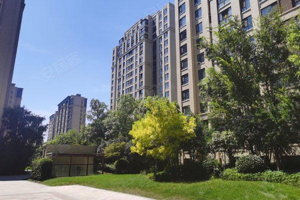 上海二手房 保利翡丽公馆 > 沈捷解读保利翡丽公馆生活配套