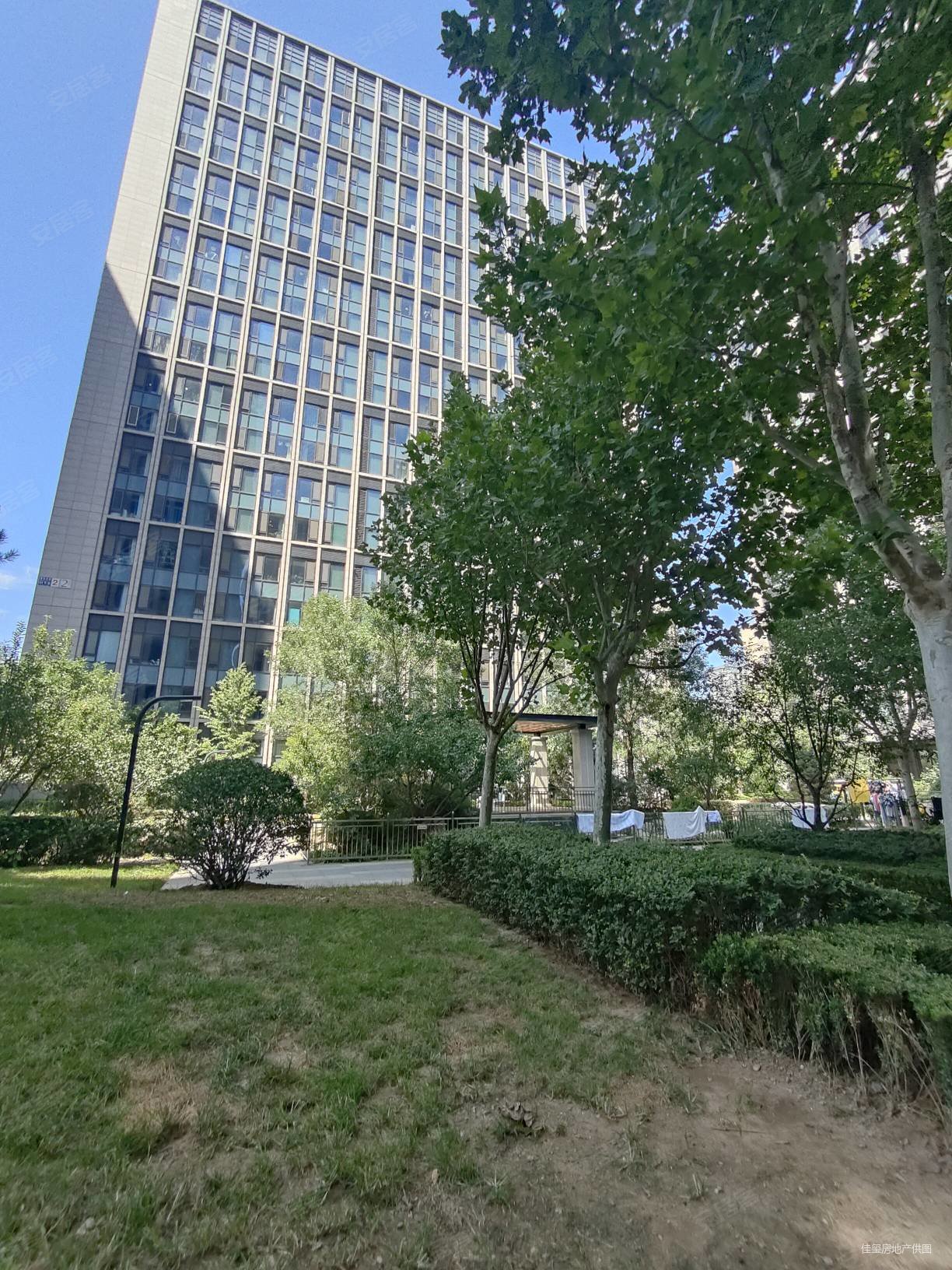 西长安壹号34号院个人名义小两居周边两大商场封闭式小区