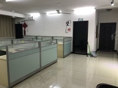 九江浔阳九江市第七中学信华苑 5室2厅2卫出租房源真实图片