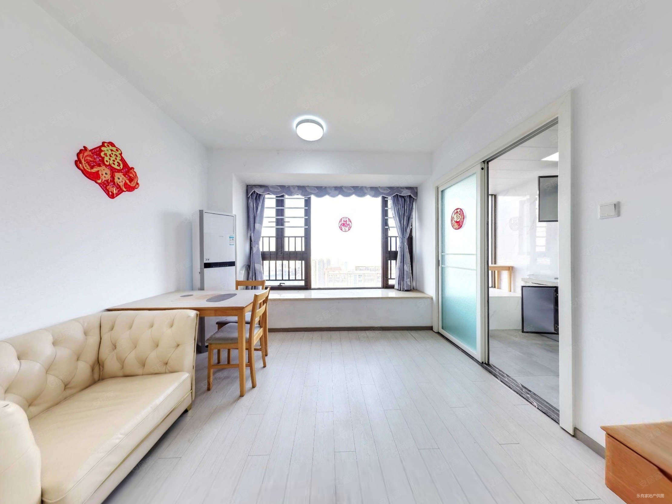 壹方中心1室2厅1卫52.28㎡东北779万