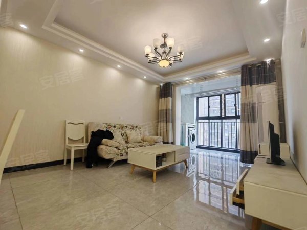 启东景瑞御府全新装修的房子寻找有品位的人来居住2300一个月3房有