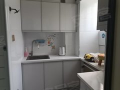 鹰潭月湖月湖城区好房急租!市中心八小旁,精装两房出租拎包入住有阳台好晾晒出租房源真实图片