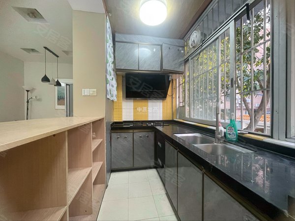 广州越秀水荫路水荫路45号大院水荫路45号大院 精装三房 南北对流