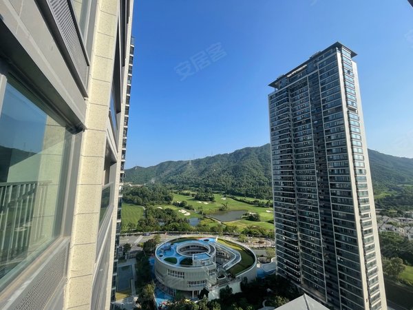 珠海高新区唐家湾翠湖香山百合苑翠湖香山精装3房,看高尔夫球场景观