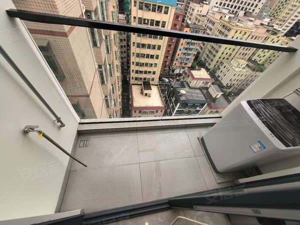 深圳宝安桃源居鹤洲村鹤洲精装大单间 带独立阳台 家私配齐 可养宠物