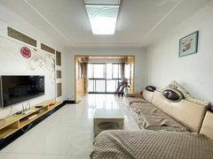 长沙星沙泉塘湘水湾的一套两室，家具齐全，采光很好，价格美丽。先到先得出租房源真实图片