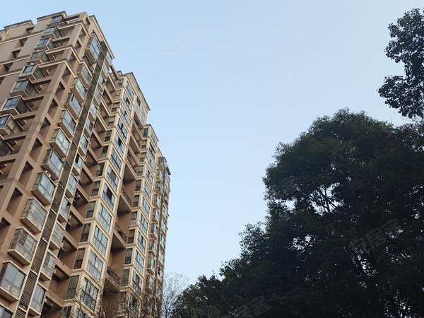 成都高新区中和龙祥佳苑三期高新区中和地铁六号线旁边,整租套二好房