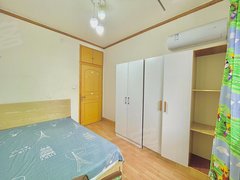四川省农业厅宿舍 3室1厅 13平 配套齐全 精装修 带空调
