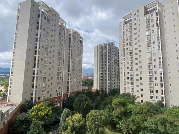 昆明呈贡大学城天润康园南区天润康园南区 4室2厅2卫 精装修 南北通透