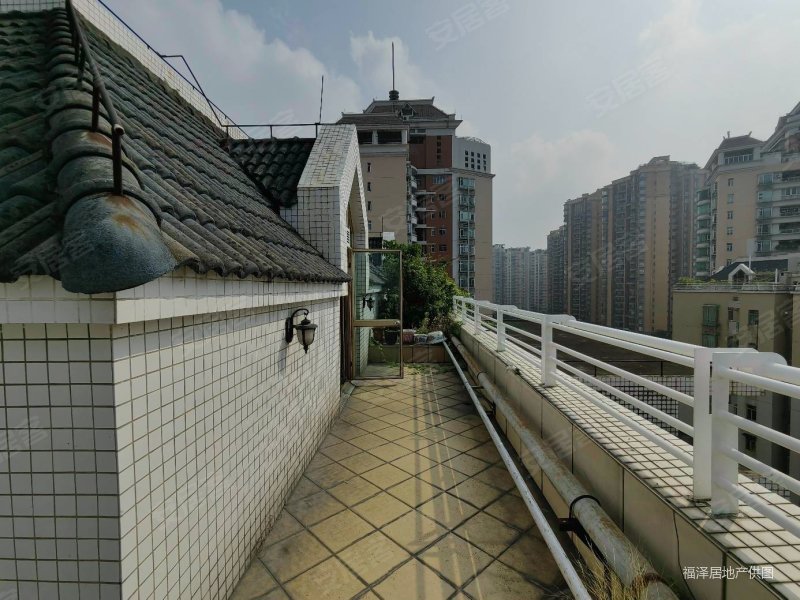 丽日豪庭顶楼复试两层二楼不上