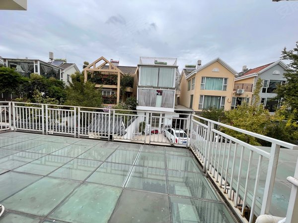 昆明西山滇池度假区阳光海岸滇池边精装联排别墅 拎包入住 带家具家电