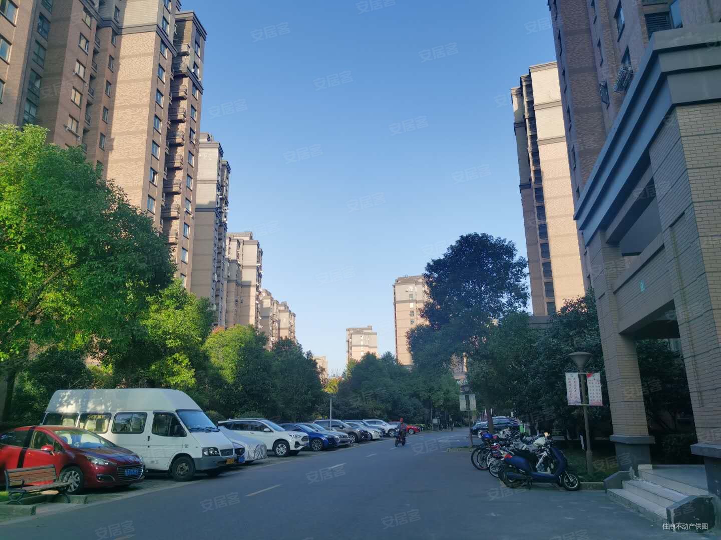 新凯城锦昌苑2室1厅1卫68.44㎡南北260万