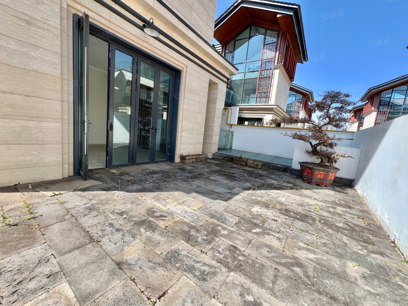 业主亏本急出精装修低于市场价独栋别墅滇池头牌一套山海湾