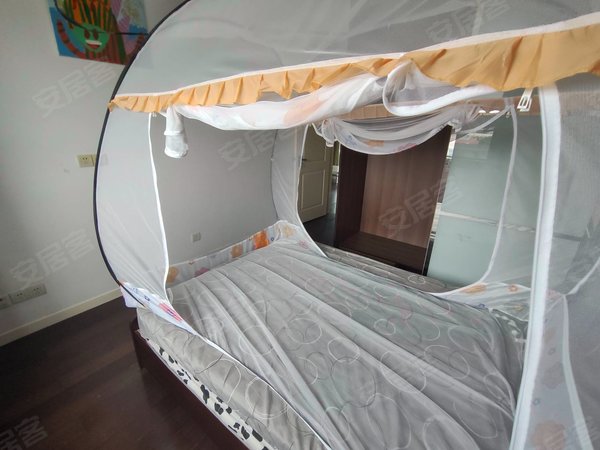 上海闵行老闵行天星苑五号线电梯大两房两厅.