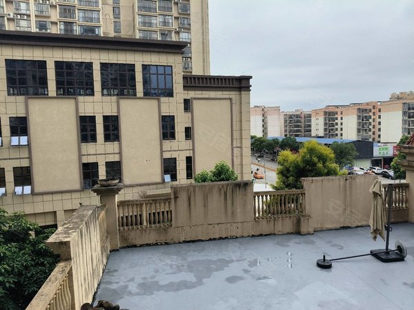 南宁宾阳宾阳城区湖景花园(宾阳)出租湖景花园四房两厅,家私家电齐全