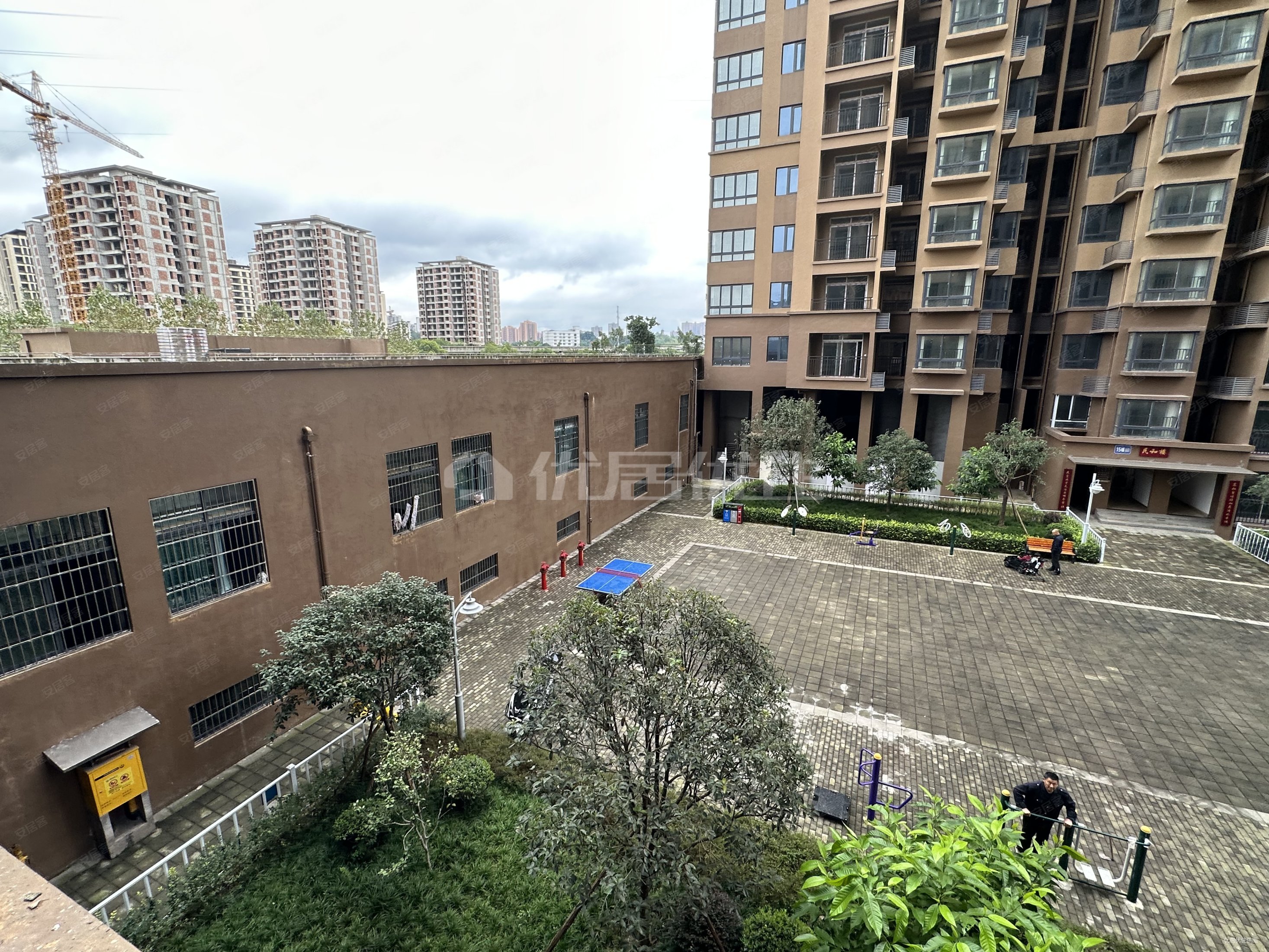 2室西城佳园南北通透75平毛坯楼层好视野无遮挡