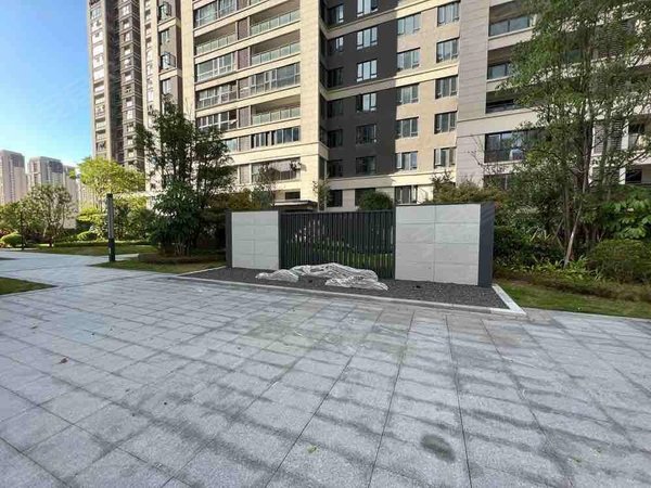 福州福清音西国际华城国际华城 3室2厅2卫  电梯房 精装修130平米出租