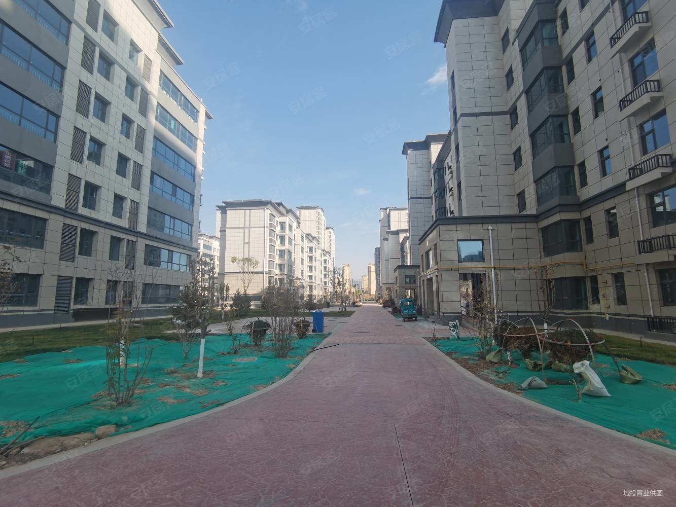 送大阳台看房方便,瑞岭名郡东区二手房,85万,4室2厅,3卫,173平米-兰州