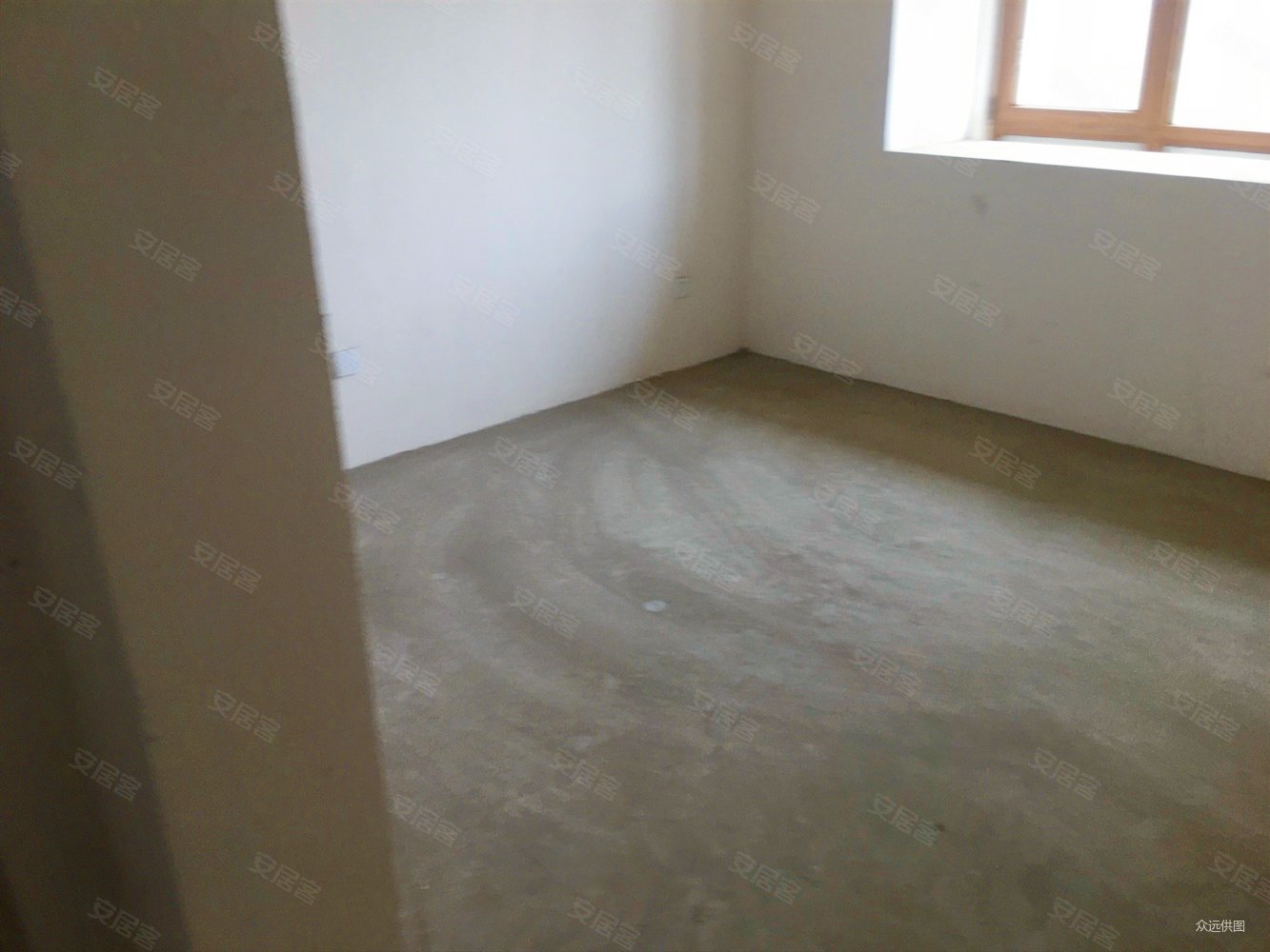 通宇林景博园 南北通透 停车方便 近地铁 满五   次新小区