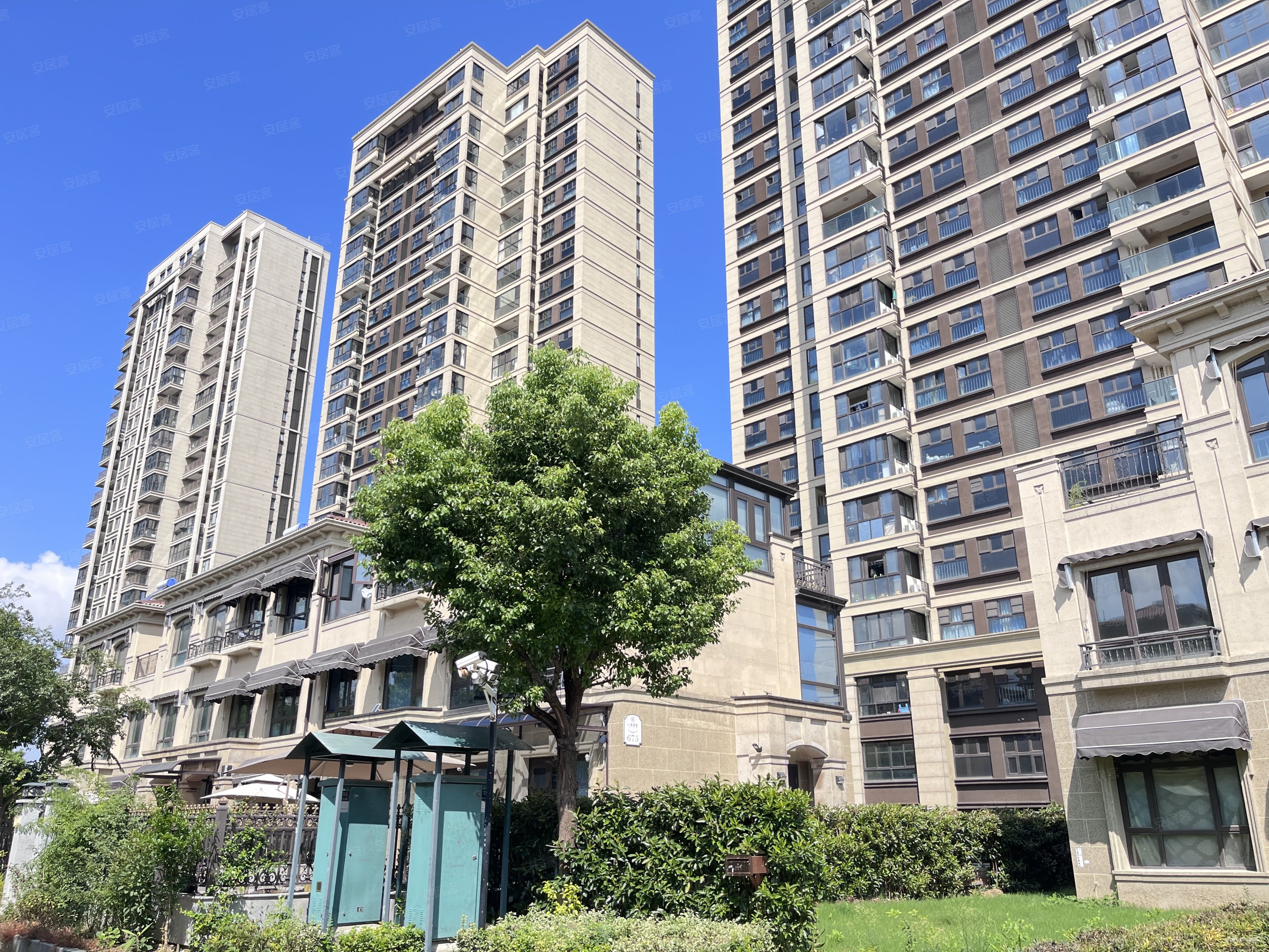 钓鱼台别墅3室2厅3卫139㎡南北470万