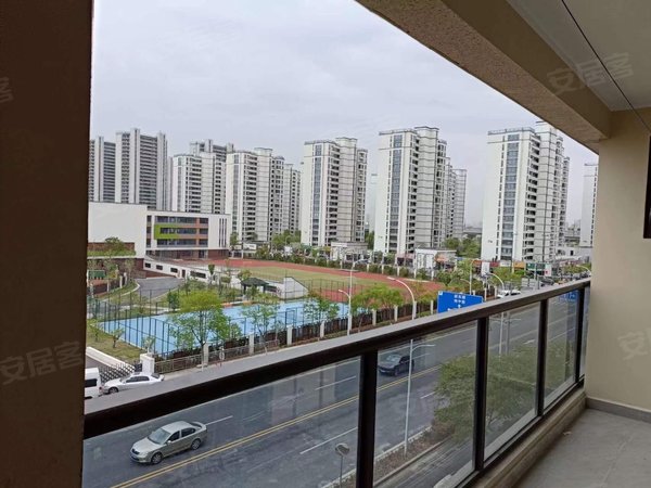 绍兴袍江宝龙广场荣安御宾府荣安御滨府3房2厅2卫房东包车位,包物业