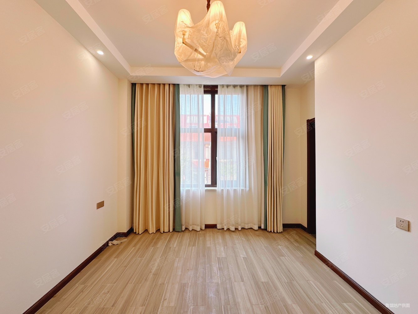 青啤沂河美域(南区别墅)7室4厅5卫384.84㎡南北620万