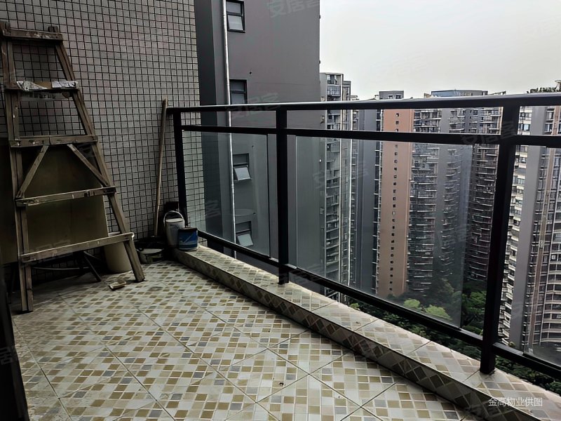 成都房产网>成都二手房>金牛二手房>国宾二手房>中环西岸观邸>