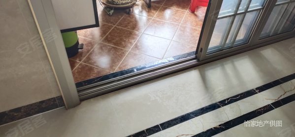 湛江二手房 雷州二手房 新城街道二手房 中华广场