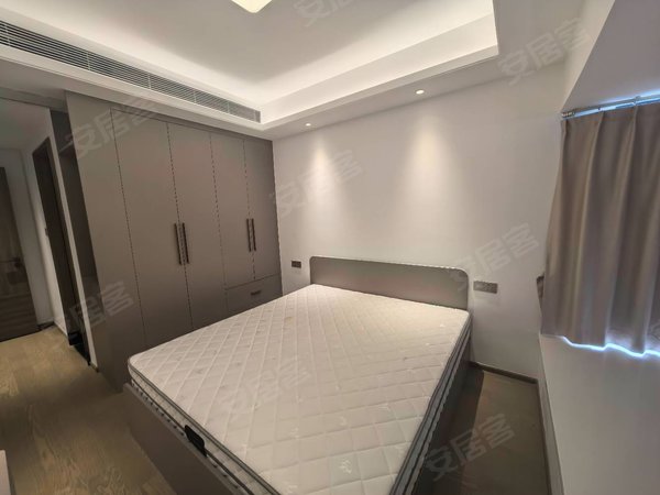 南宁良庆五象大道阳光城光明未来悦高品质小区，全屋空调定制衣柜，包物业费，可拎包入住！出租房源真实图片