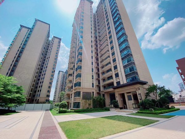 广州番禺大石碧桂园藏珑府碧桂园藏珑府3房二卫 家齐全豪华装修,高层