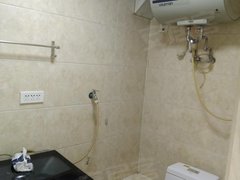 白山浑江浑江大街天成中介房源，601附近，临近合兴，一中，650元，新式装修出租房源真实图片