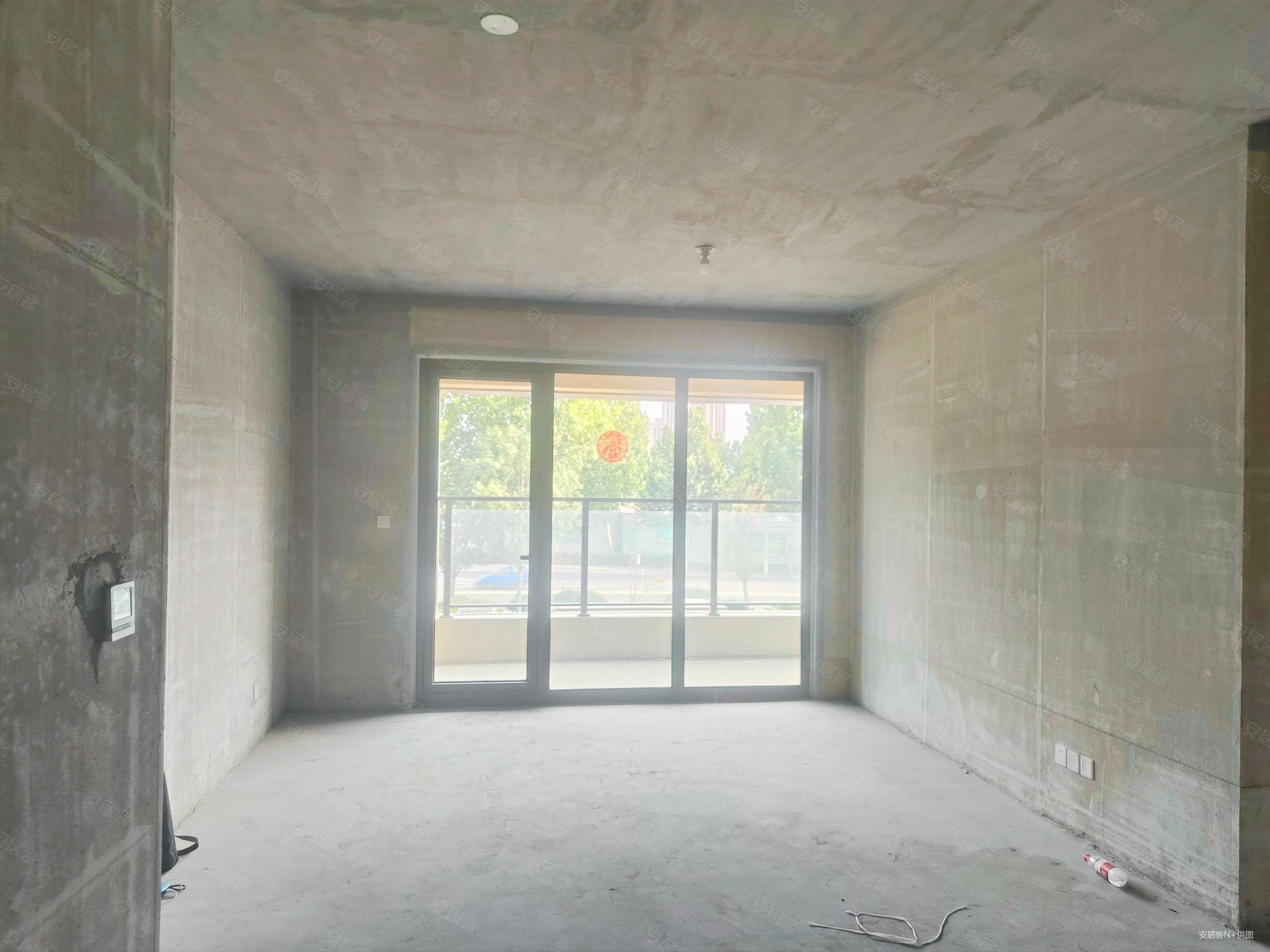 平度公园壹号4室2厅2卫145.01㎡南143万