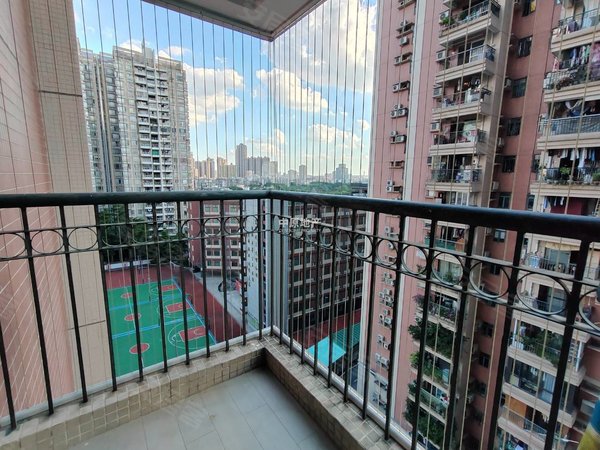 广州荔湾中山八路富力广场(b区d区)精装3房 户型方正 采光足 双阳台