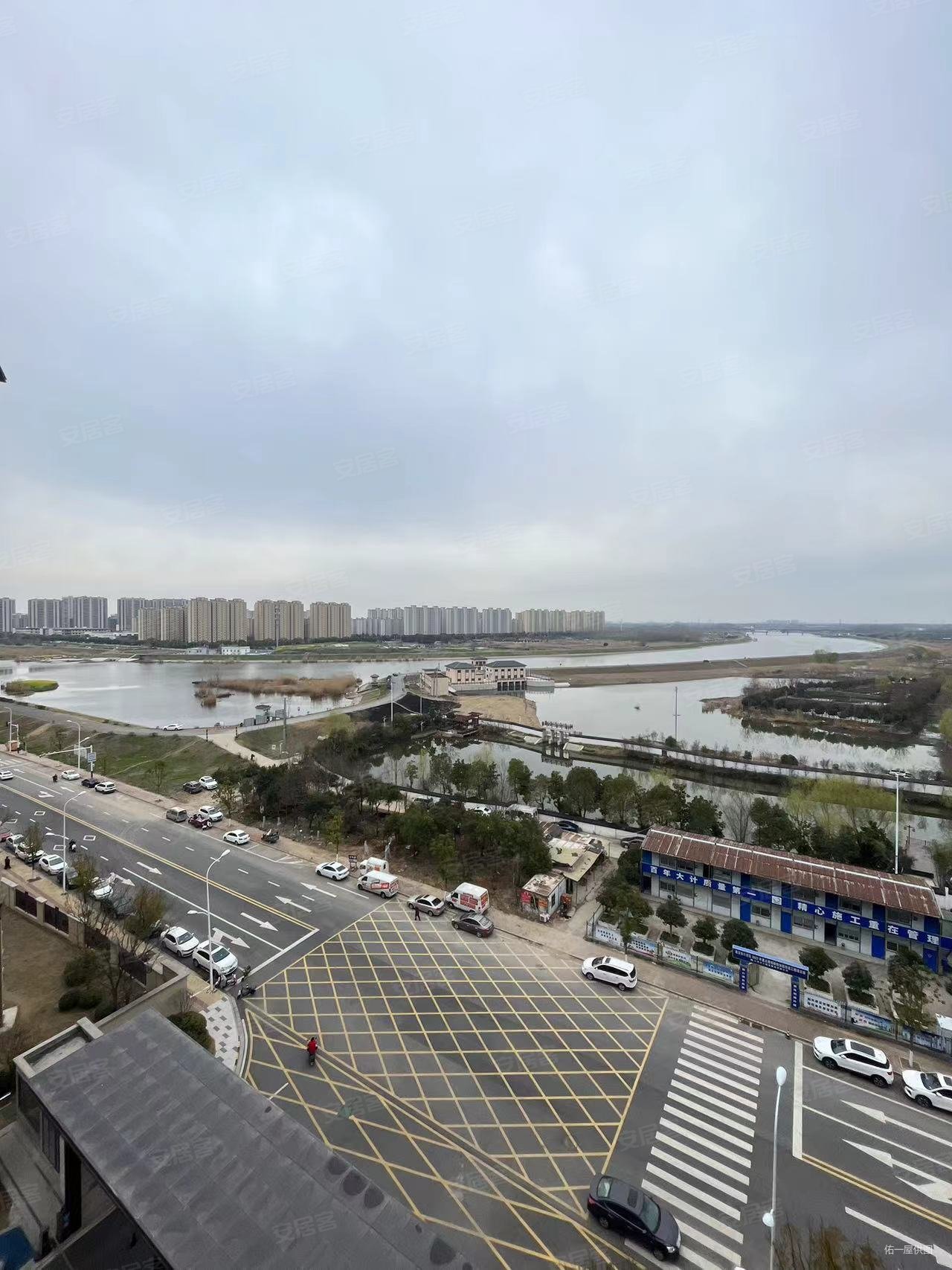 次新小区,荣盛鹭岛荣府北苑二手房,56万,2室2厅,1卫,77.