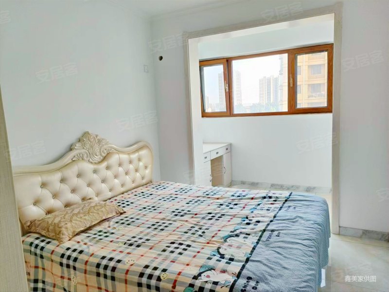 华林国际公馆 洋房6楼100平套三双卫带储藏室看好可议