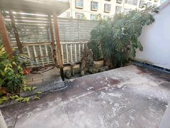 红河蒙自同德广场天竺路上，别墅出租，一共五层，带花园和露台，生活便利，有钥匙出租房源真实图片