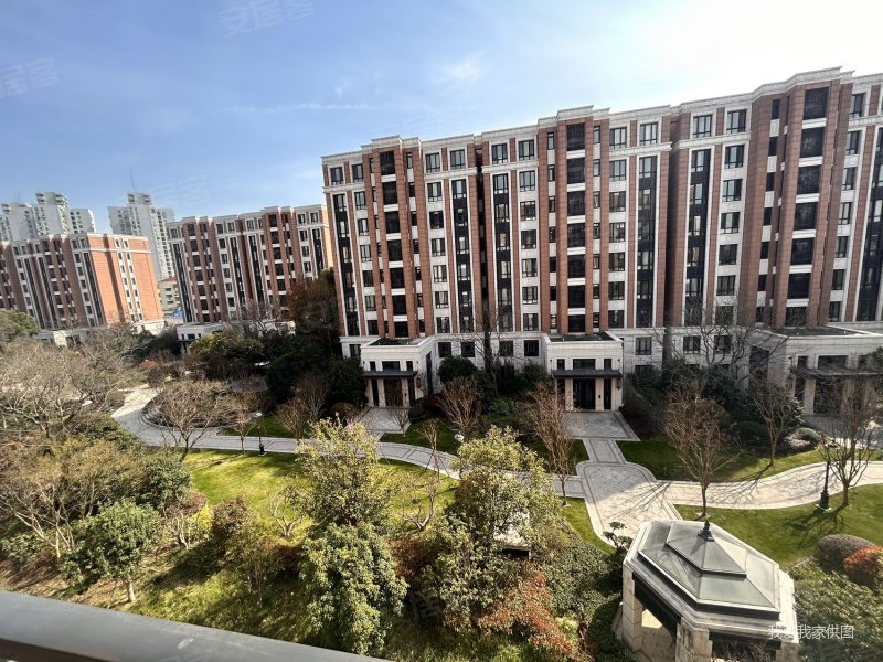 全天采光 有车位 满五税少 好看房,宝华紫薇花园(长宁)二手房,2050万