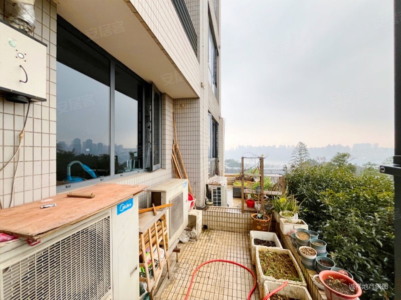 捡趴活!170万急售,龙湖观山水,宽敞大4房,龙湖物业近轻轨,龙湖观山水