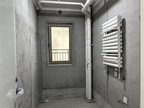 济南天桥蓝翔海信九麓府毛坯海信九麓府墨园三室房子南北通透99平出租