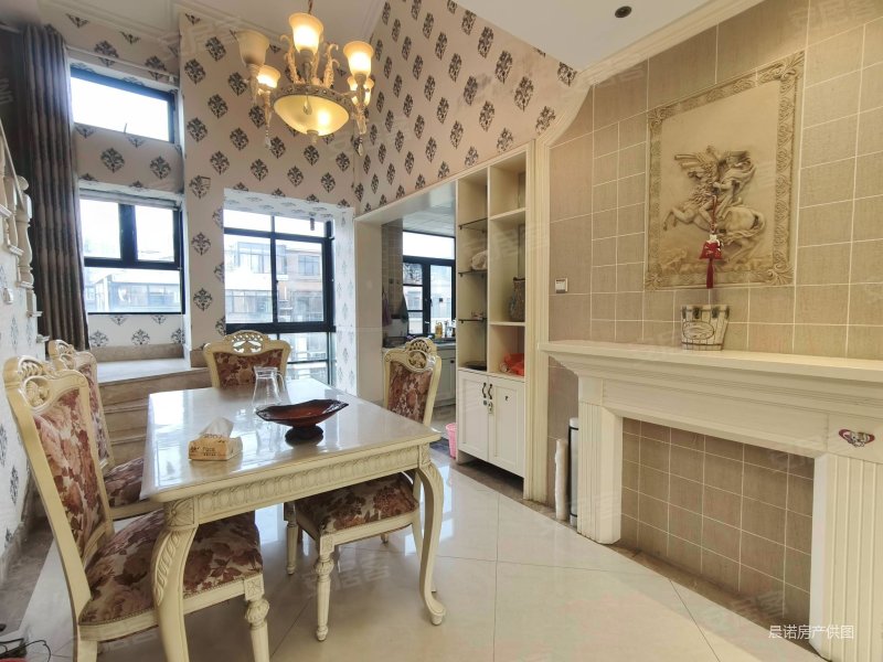 中大青山湖花园6室2厅2卫152.58㎡南北188万