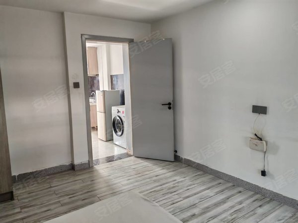 金华东阳横店华夏大道216号小区华夏大道216号小区 1室1厅1卫 精装修 电梯房 有阳台出租房源真实图片