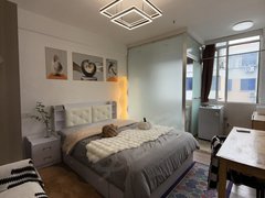 宜兴宜城宜城中心万达旁，桔子公寓，一室一厅，奶油风。设施齐全。可押一付一！！出租房源真实图片