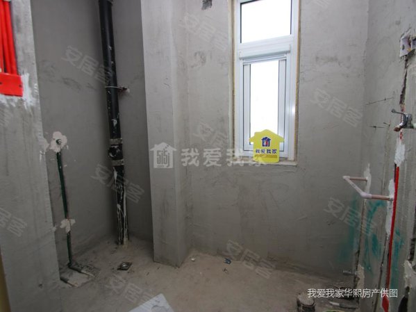 天恒摩墅6号院3室2厅3卫160.94㎡南北310万