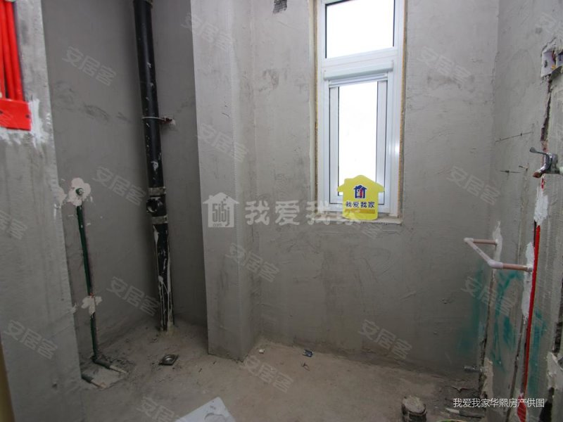 天恒摩墅6号院3室2厅3卫160.94㎡南北310万