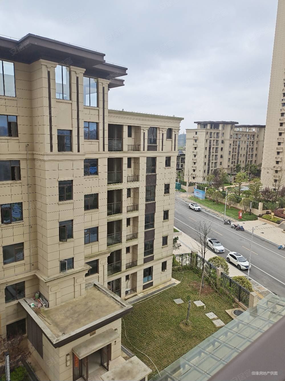 梦湖公馆房东购房价90万亏本出售小区环境好